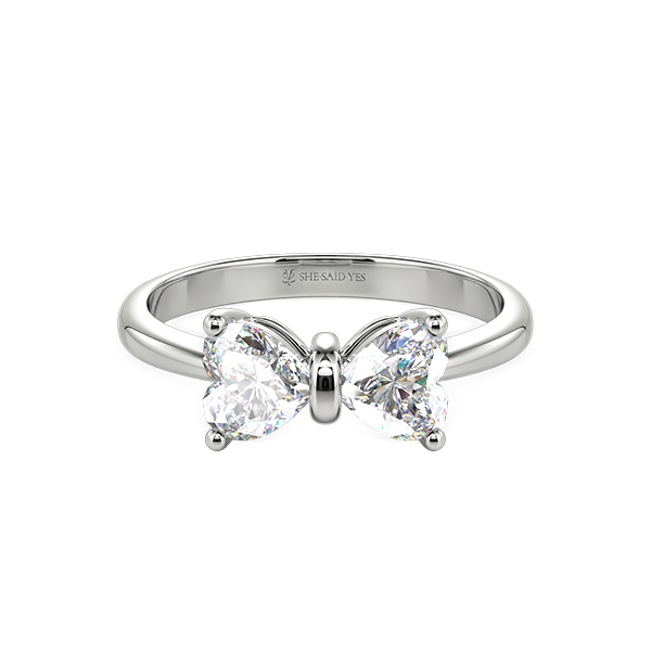 She Said Yes|唯一無二のモアッサナイト婚約指輪＆結婚指輪